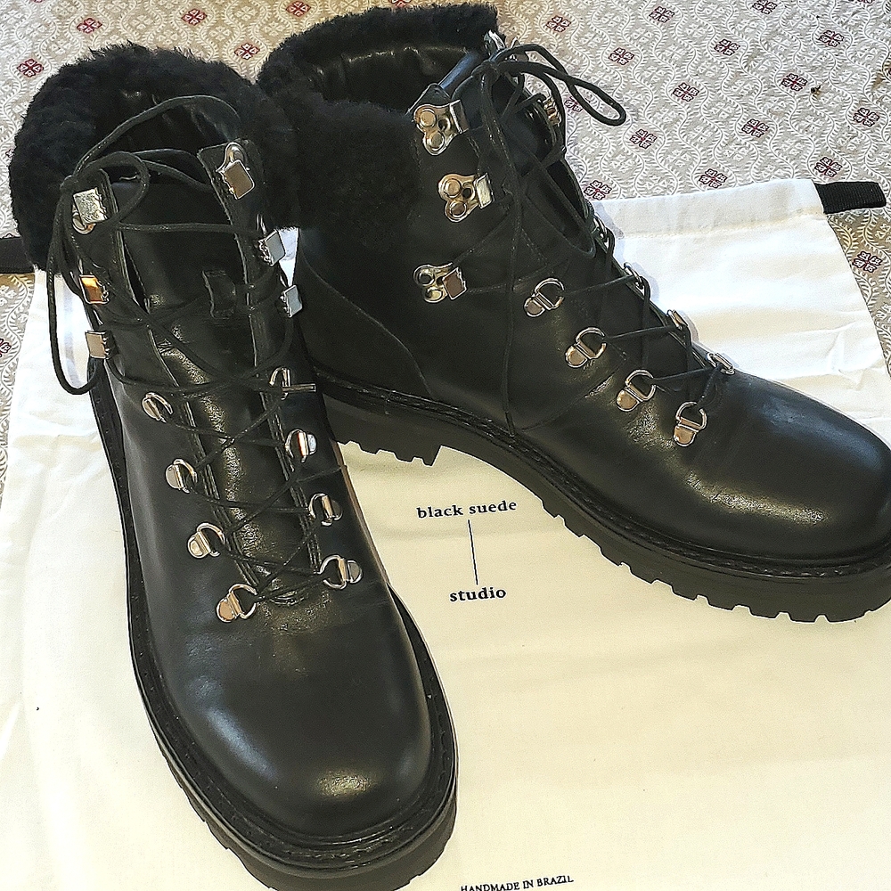 Black Suede Studio brand  hikers, size 40, black leather, suede, shearling.
